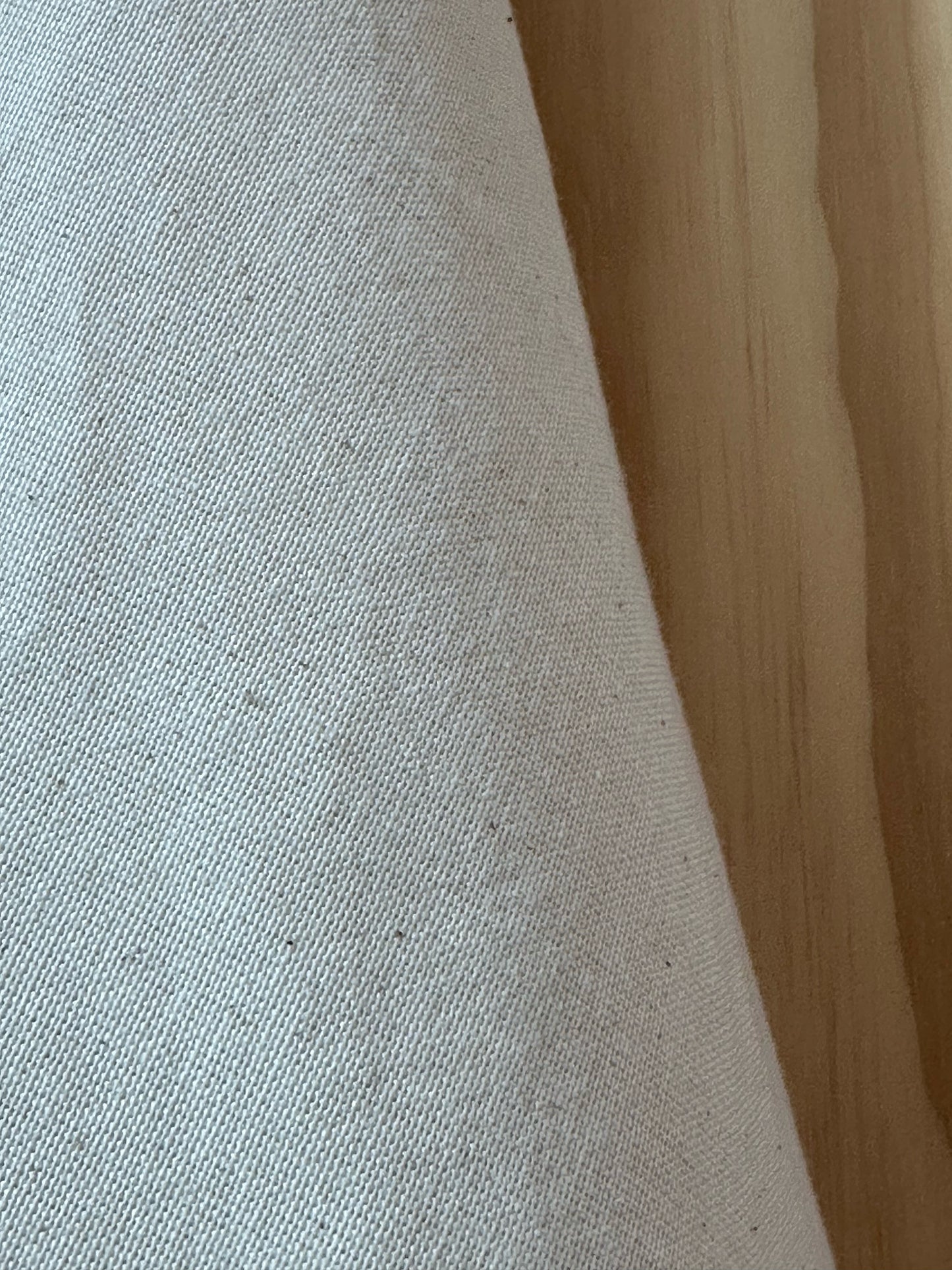 Détail du tissage coton naturel du torchon RIVAGES fabriqué dans le Finistère