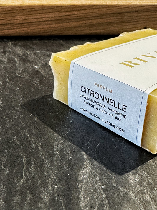 Détail du savon surgras RIVAGES à la citronnelle saponifié à froid